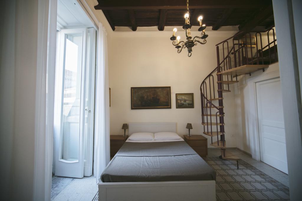 Area Angioina Suites Napoli Exterior foto