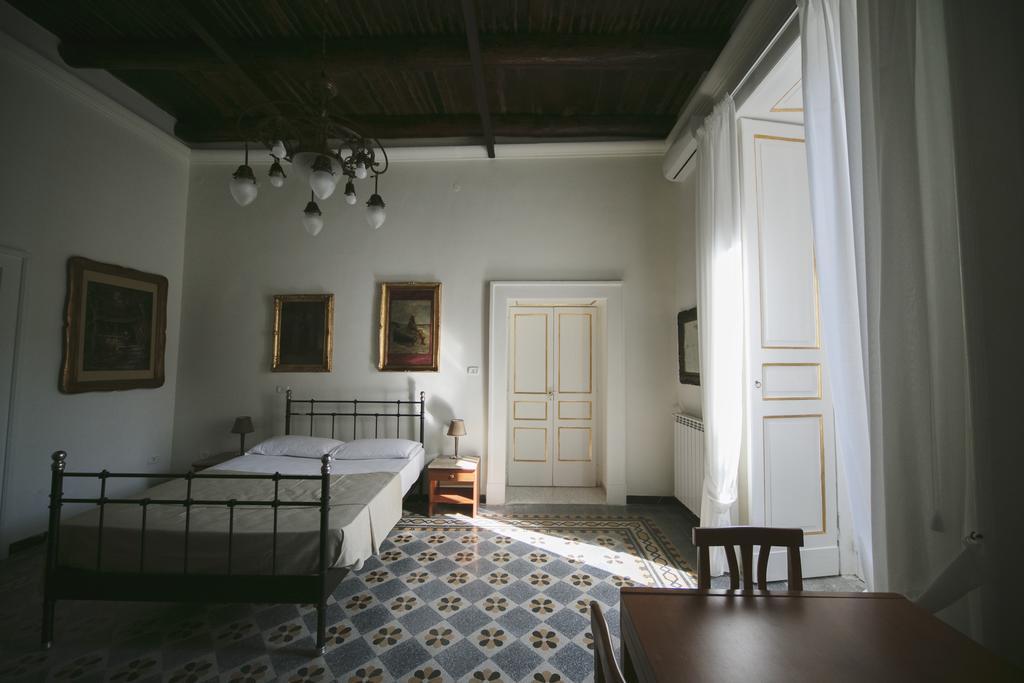 Area Angioina Suites Napoli Exterior foto