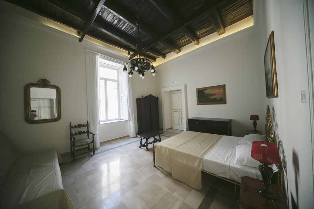 Area Angioina Suites Napoli Exterior foto
